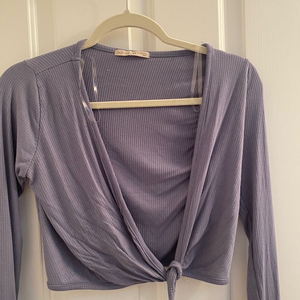 Low Cut V-Neck Long Sleeved